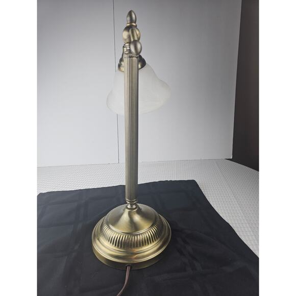 Vintage 1960s Desk Lamp‎ - Timeless Brass, Frosted Glass. - Picture 2 of 8